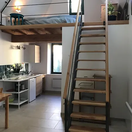 Dans Un Petit Village Pyreneen Casa de Férias