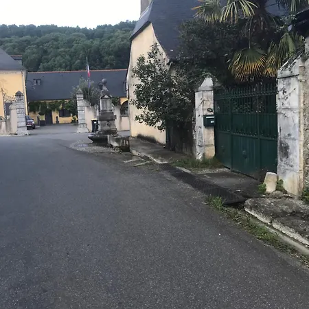 別荘 Dans Un Petit Village Pyreneen